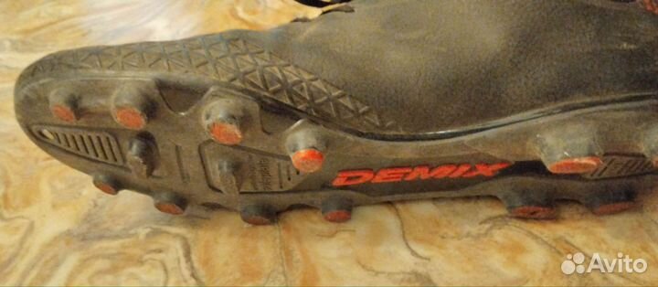 Футбольные буцы