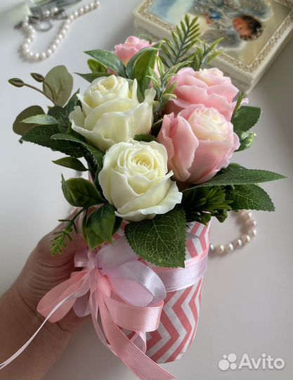 Цветочная композиция из мыльных цветов