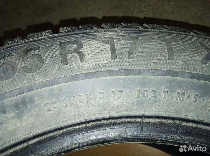Gislaved Nord Frost 200 235/55 R17 102T