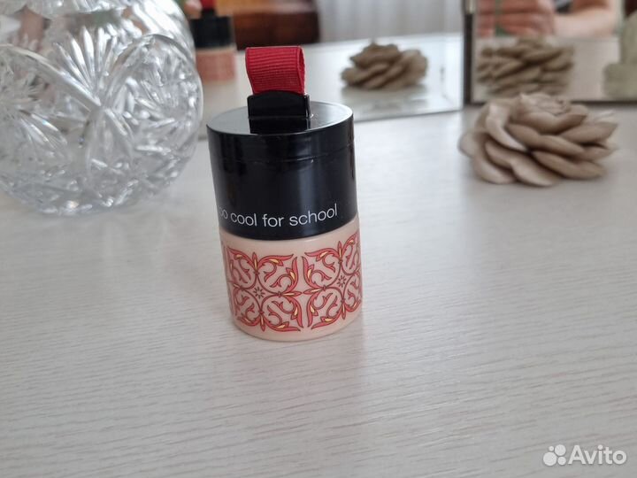 Тональный крем too cool for school