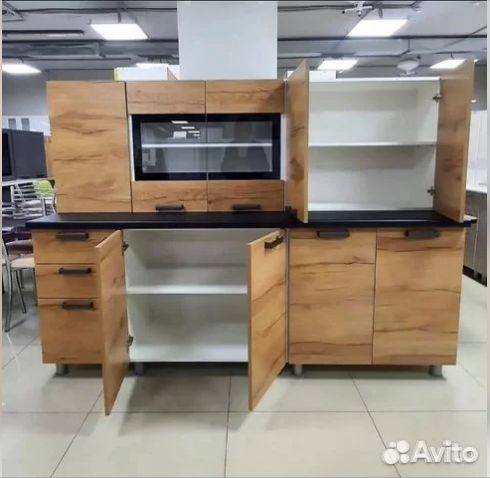 Кухонный гарнитур 