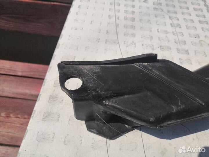 Кронштейн бампера октавия А5