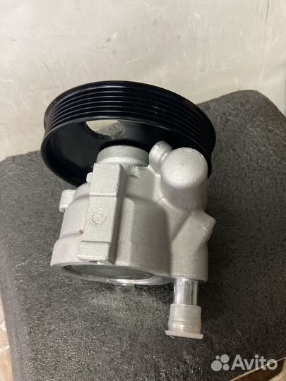 Насос гидроусилителя Renault Sandero с 2009, Clio