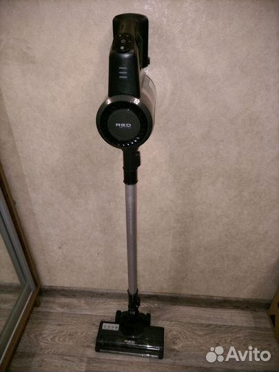 Вертикальный пылесос