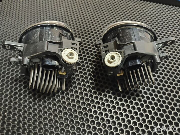 Оригинальные противотуманные фары toyota