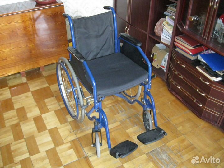 Инвалидная коляска
