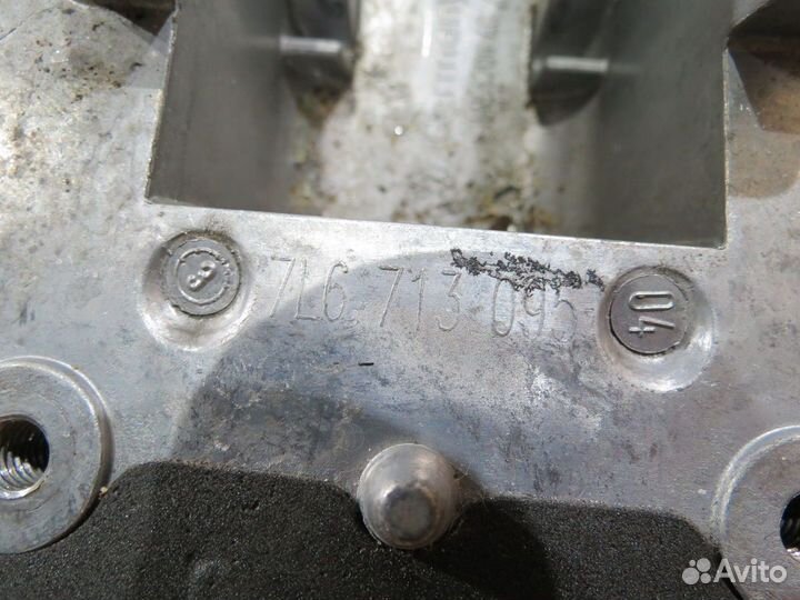 Кронштейн селектора АКПП Volkswagen Touareg