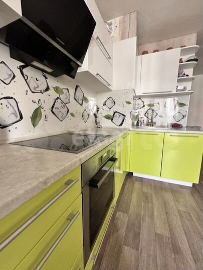 2-к. квартира, 67,4 м², 8/14 эт.