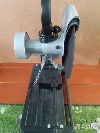 Отрезнои станок по металу с ременным приводом