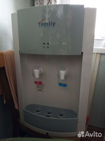 Кулер настольный для воды