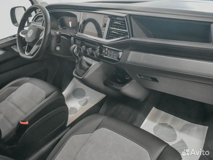 Volkswagen Multivan 2 AMT, 2022, 167 км