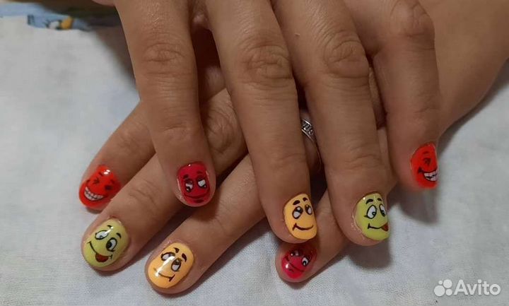 Маникюр на дому