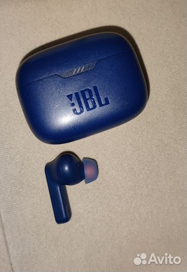 Беспроводные наушники jbl