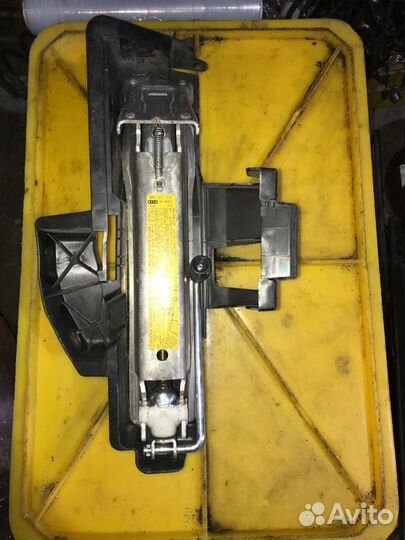 Домкрат Audi A6 C6 BDW 2006