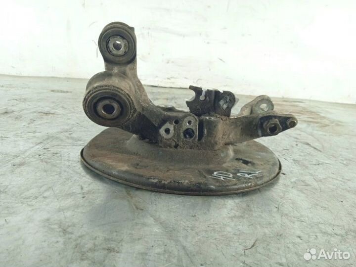 Кулак поворотный задний левый Honda Civic 8 4D