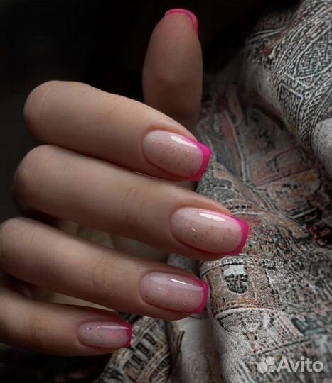 Наращивание ногтей