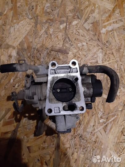 Nissan Cube 1.3 дроссельная заслонка