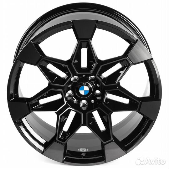 Кованые диски SL600 R22 на BMW XM