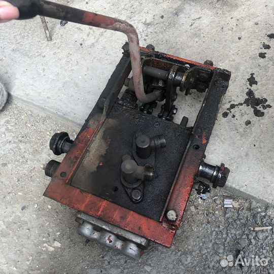 2 Распределителя на экскаватор