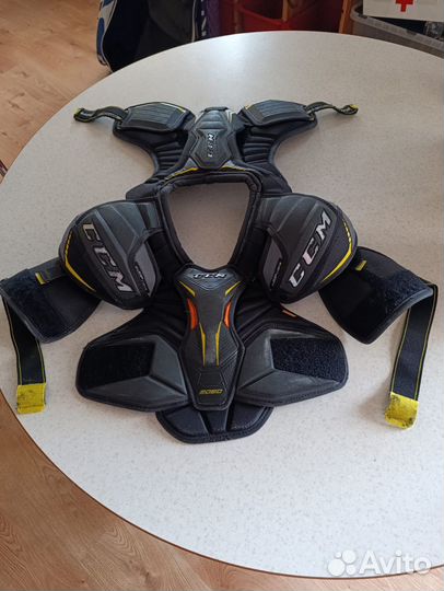 Нагрудник хоккейный