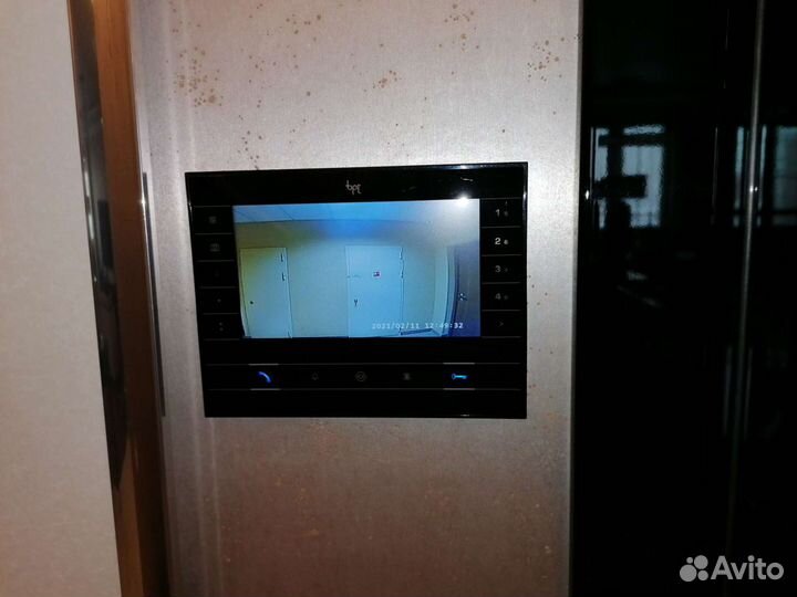 Установка домофонов и систем видеонаблюдения