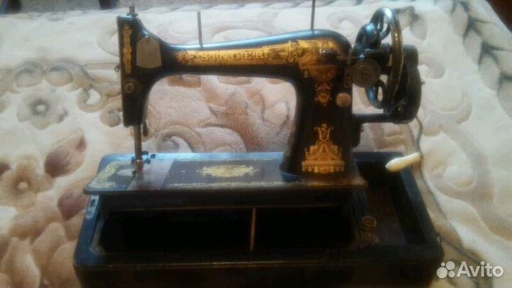 Швейная машина