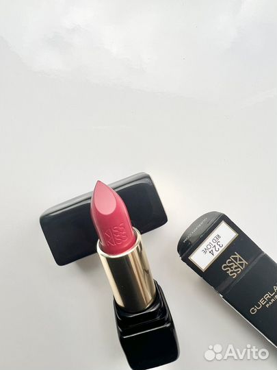 Guerlain помада 376,329,324