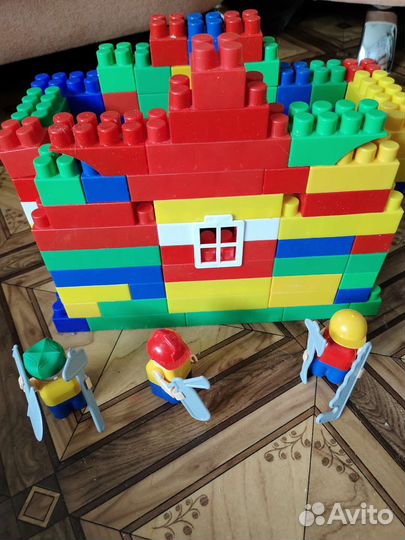 Развивающие игрушки