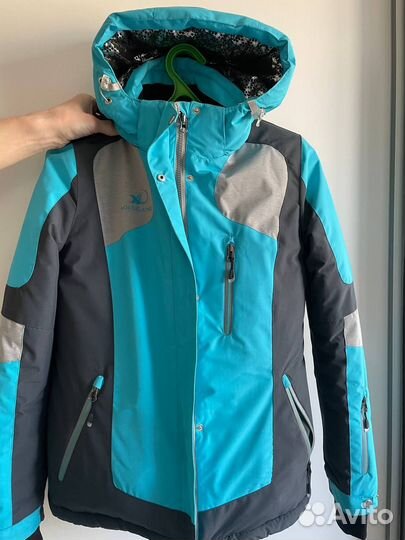 Горнолыжная куртка женская
