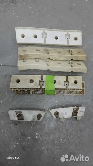 Застёжки бампера Infiniti QX70