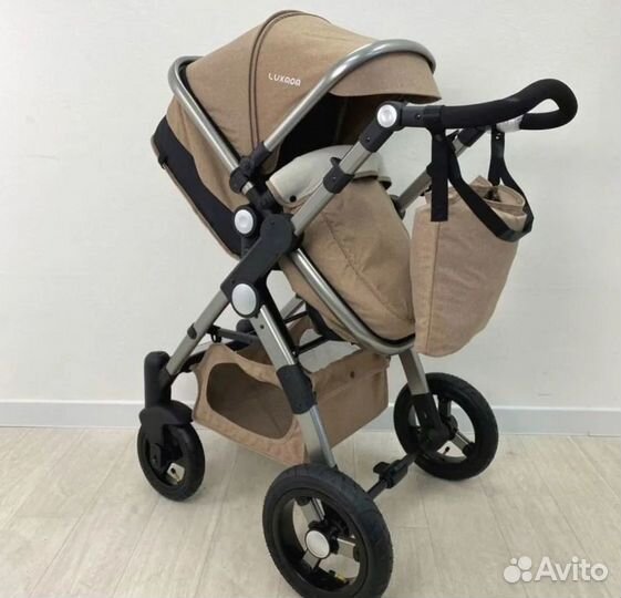 Коляска 3 в 1 Luxmom G600 (надувные колеса)