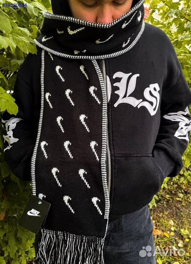 Шарф Nike Swoosh