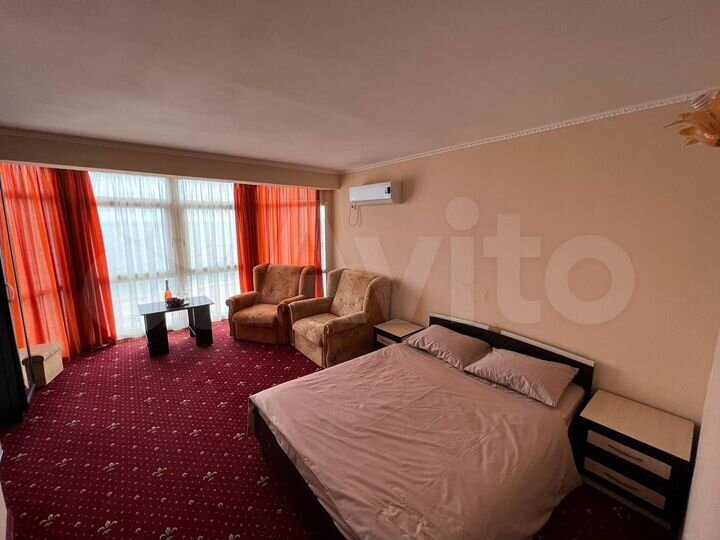 Гостиница, 2800 м²