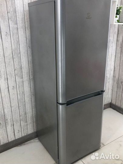 Холодильник бу Indesit с доставкой