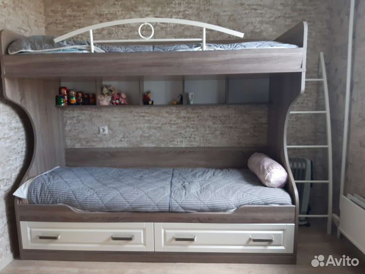 Двухъярусная кровать бу