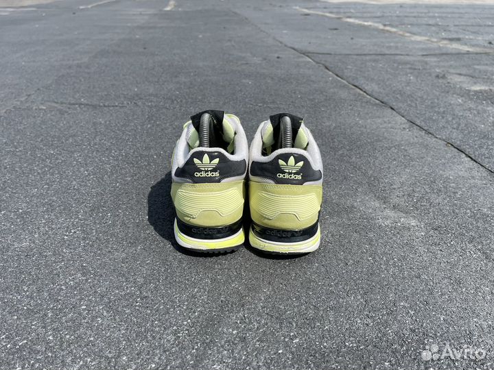 Adidas ZX 700