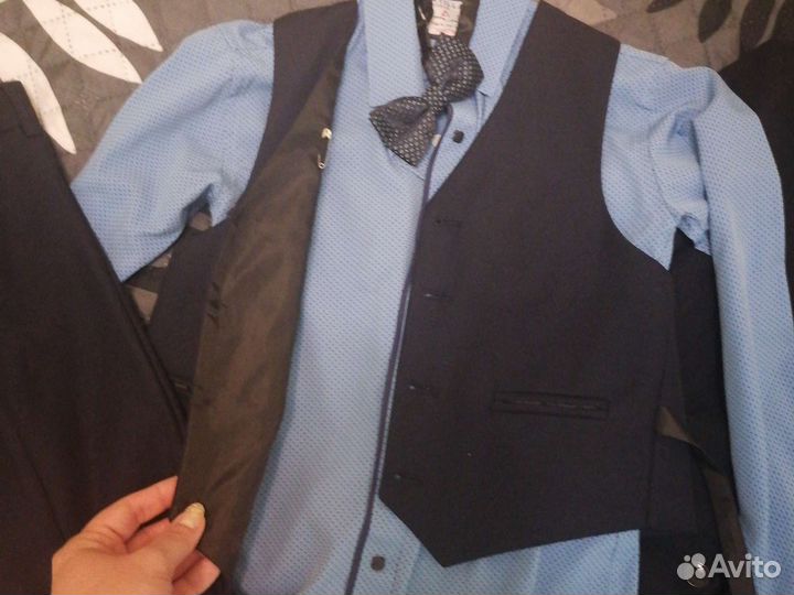 Костюм тройка на мальчика 34 размер 140-146