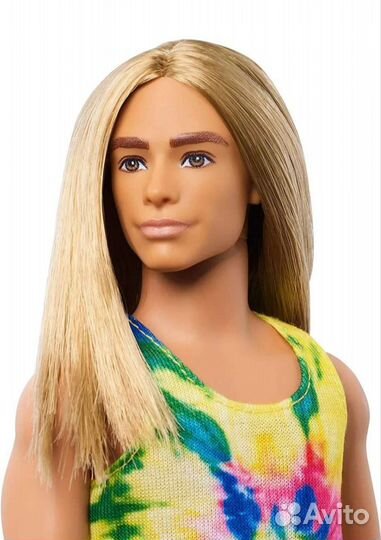 Кен с длинными волосами