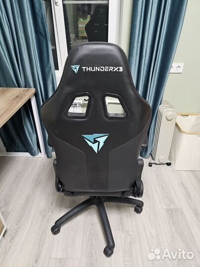 Игровое компьютерное кресло