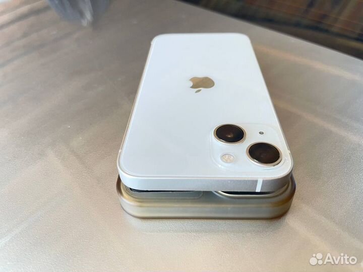 iPhone 13, 256 ГБ