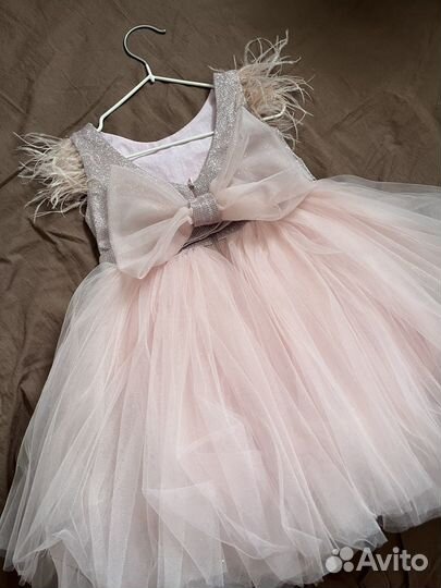 Платье нарядное на девочку 92 98