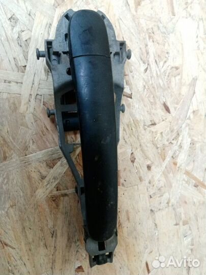 Ручка двери внешняя задняя левая Skoda Octavia A5