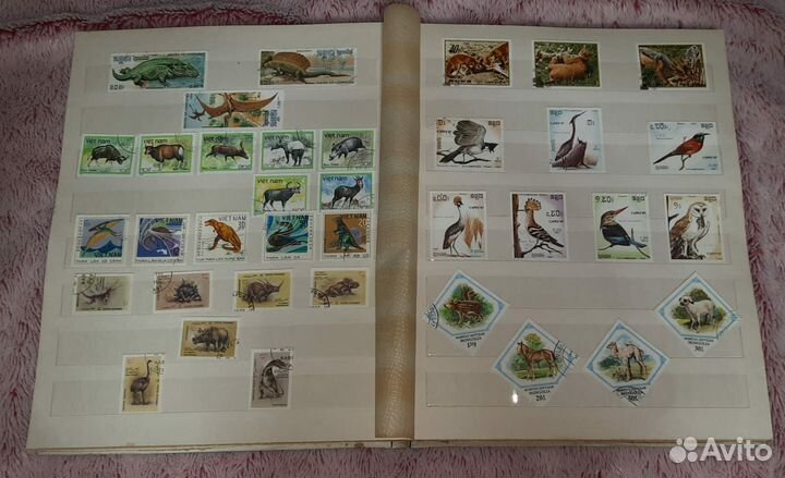 Альбом большой с почтовыми марками