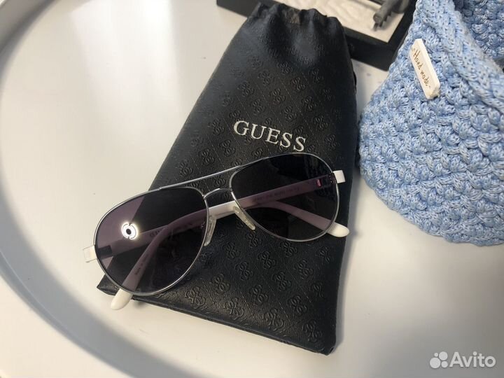 Очки Guess