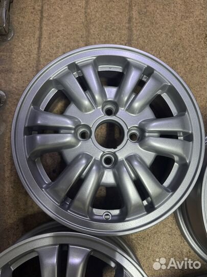 Литые диски 4*114.3 р15 Honda оригинал в идеале