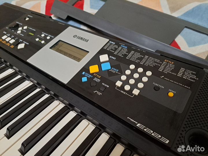 Синтезатор Yamaha psr-e223