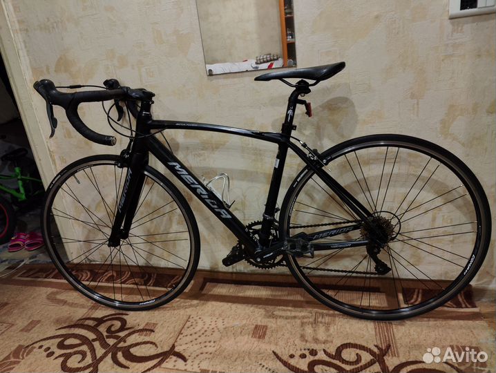 Шоссейный велосипед