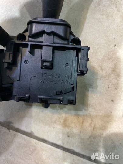 Подрулевой переключатель Toyota Avensis AZT250