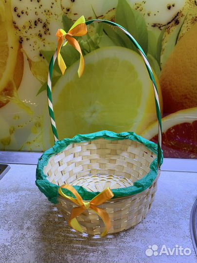 Корзинка плетенная