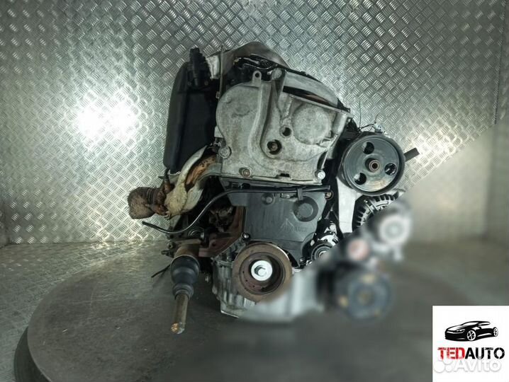 Двигатель, Renault Megane 2001